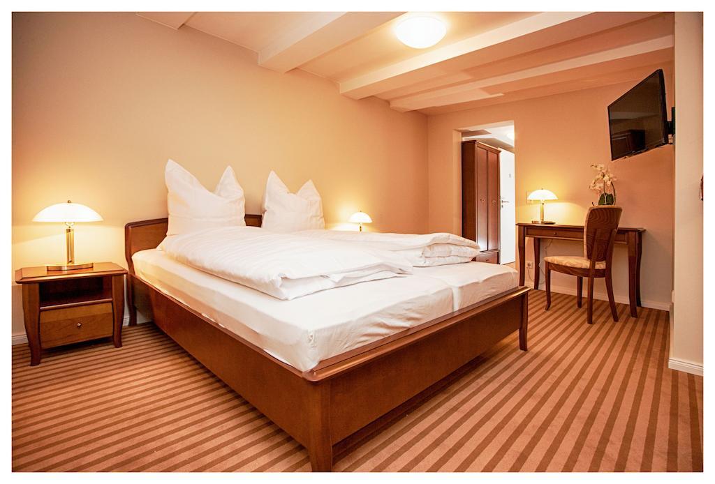 Postillion Velpke Room photo