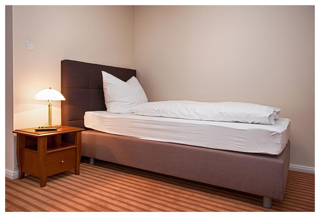 Postillion Velpke Room photo